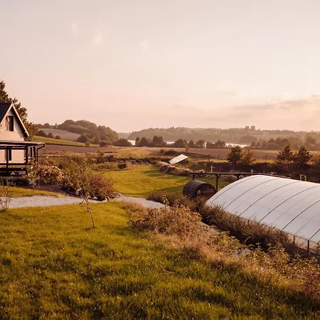 Na Kaszubach - Chabry I Rumianki - Roztoka, Przywidz - Basen Sauna Jacuzzi Kaszuby Holiday home *