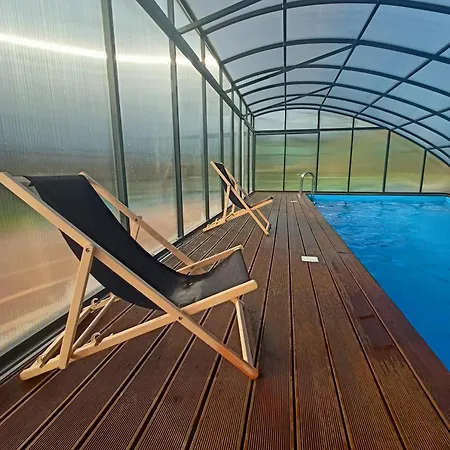 Na Kaszubach - Chabry I Rumianki - Roztoka, Przywidz - Basen Sauna Jacuzzi Kaszuby Vakantiehuis *