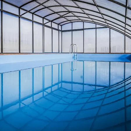 Na Kaszubach - Chabry I Rumianki - Roztoka, Przywidz - Basen Sauna Jacuzzi Kaszuby Vakantiehuis