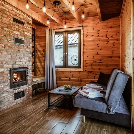Na Kaszubach - Chabry I Rumianki - Roztoka, Przywidz - Basen Sauna Jacuzzi Kaszuby Vakantiehuis Roztoka (Gdansk)