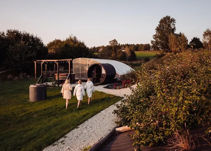 Na Kaszubach - Chabry I Rumianki - Roztoka, Przywidz - Basen Sauna Jacuzzi Kaszuby * Roztoka (Gdansk)