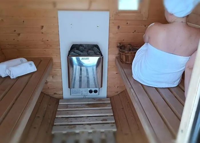 Na Kaszubach - Chabry I Rumianki - Roztoka, Przywidz - Basen Sauna Jacuzzi Kaszuby בית נופש Roztoka (Gdansk)