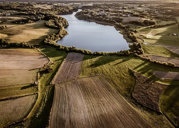 Na Kaszubach - Chabry I Rumianki - Roztoka, Przywidz - Basen Sauna Jacuzzi Kaszuby Ferienhaus